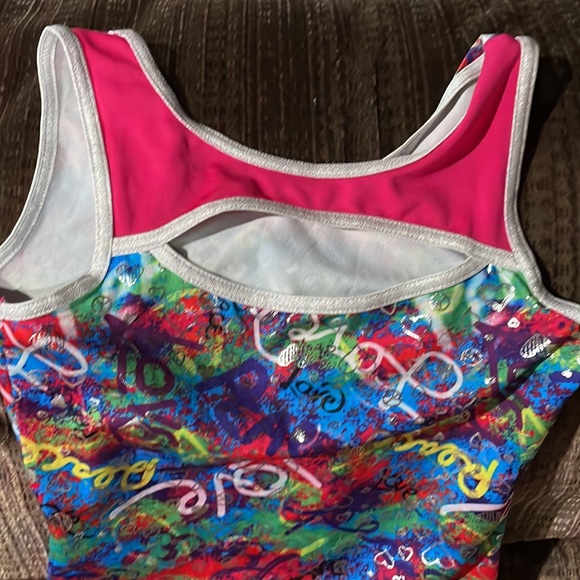 Gymnastics play wear - Picture 4 of 5